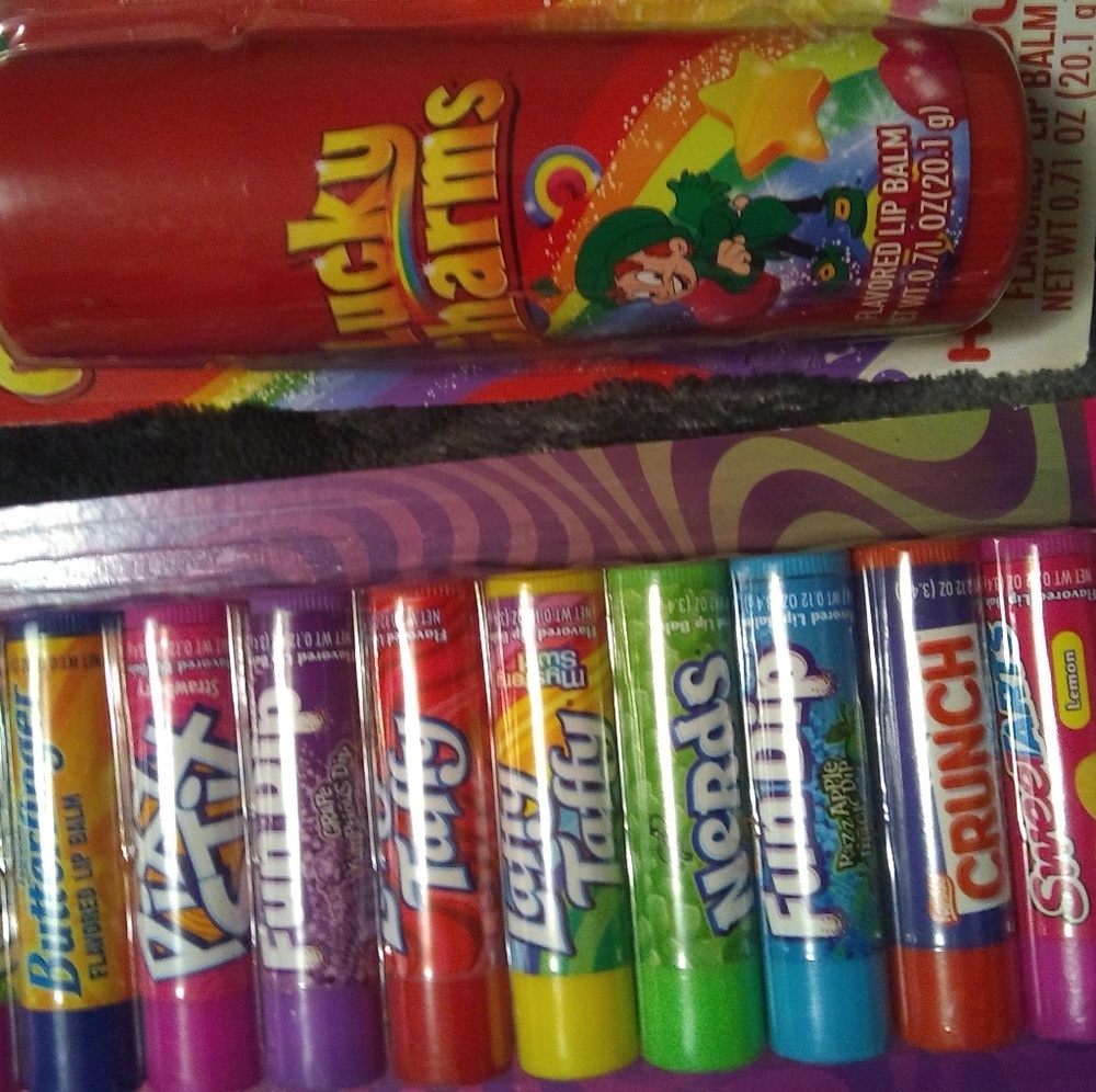 Brand New 41 Piece Lip & Hair Care Bundle - Picture 7 of 8